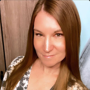 Meet your Posher, Holly